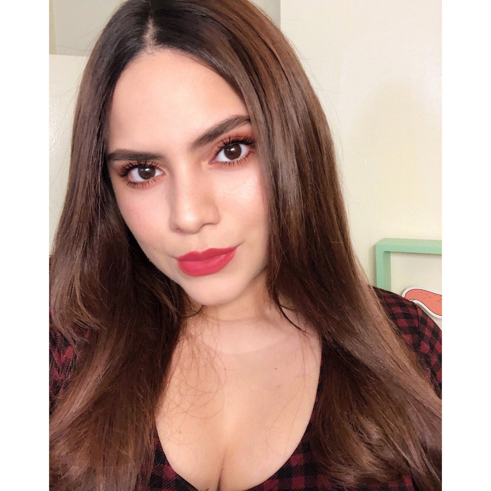 Meet your Posher, Daniela